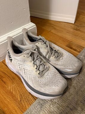 Hoka Clifton 8 Grey Mens new condition 10D